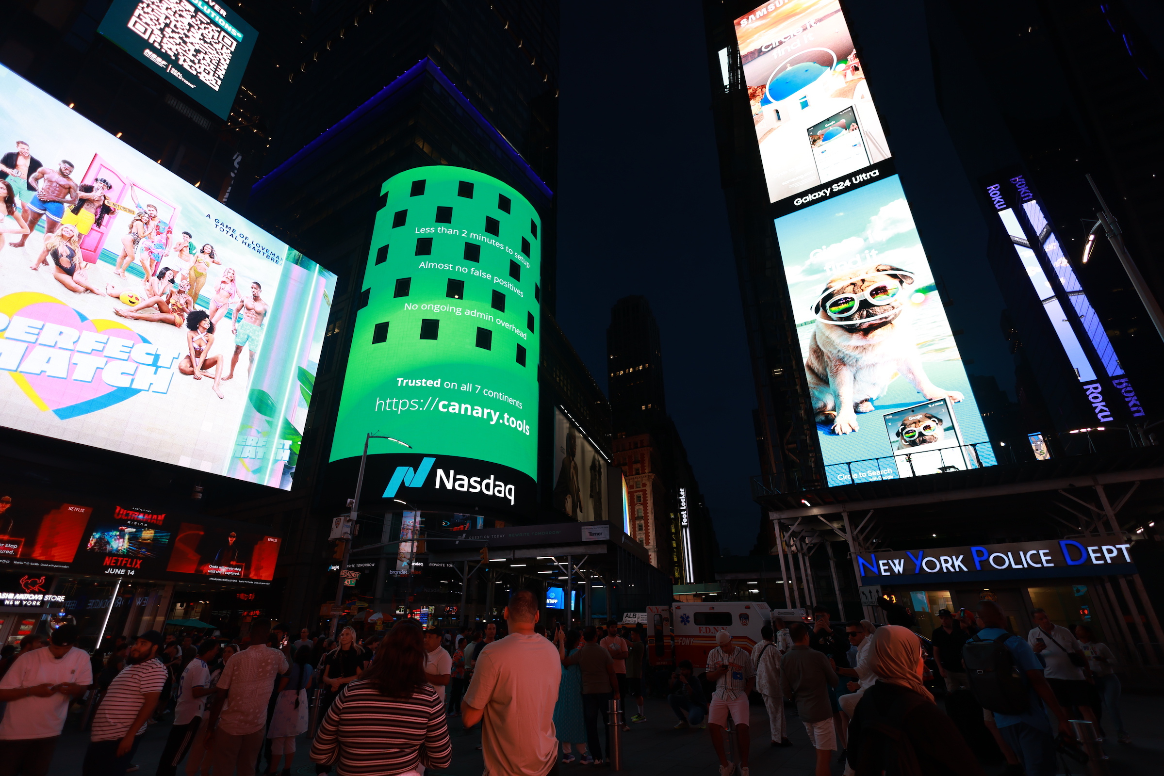 How Nasdaq Tower Advertising Enhances Brand Recognition?